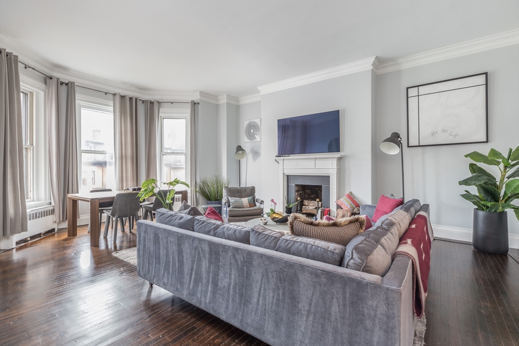 1 bed, 1 bath apartment for rent at 286 Beacon St Unit 7, Back Bay
