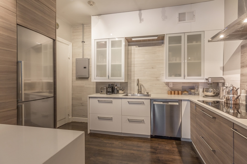 1 bed, 1 bath apartment for rent at 286 Beacon St Unit 7, Back Bay — photo 5 of 9