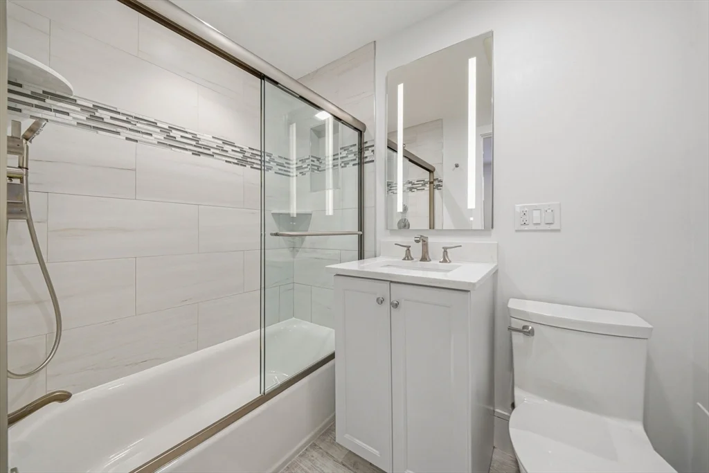 2 bed, 2 bath apartment for rent at 286 Beacon Unit 2, Back Bay — photo 25 of 40