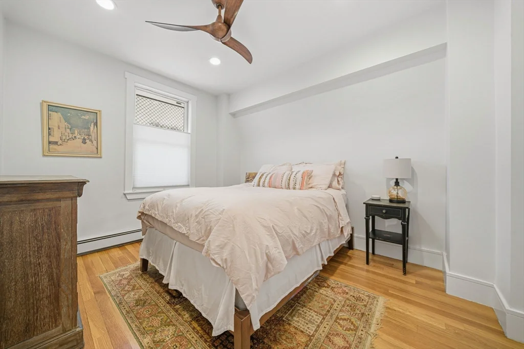 2 bed, 2 bath apartment for rent at 286 Beacon Unit 2, Back Bay — photo 22 of 40