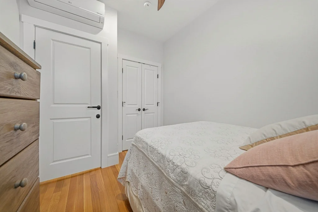 2 bed, 2 bath apartment for rent at 286 Beacon Unit 2, Back Bay — photo 28 of 40