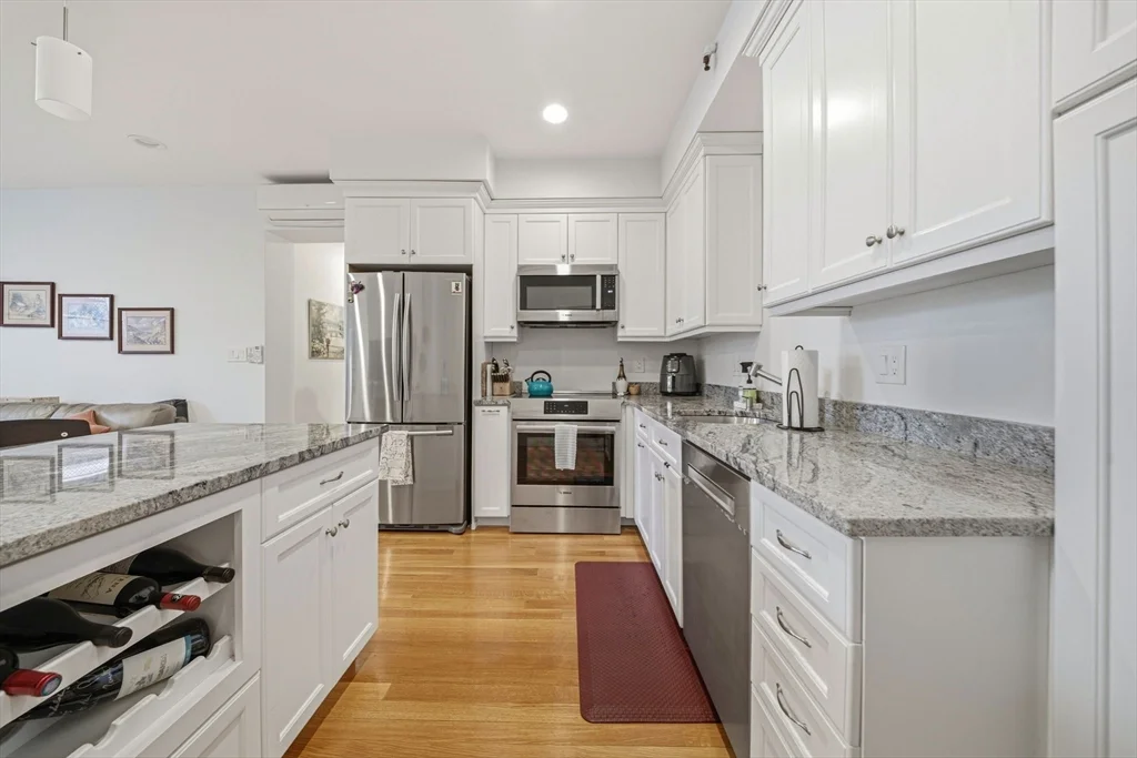 2 bed, 2 bath apartment for rent at 286 Beacon Unit 2, Back Bay — photo 20 of 40