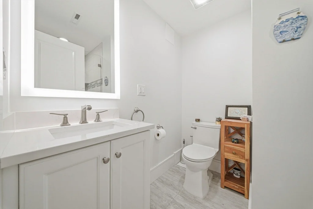 2 bed, 2 bath apartment for rent at 286 Beacon Unit 2, Back Bay — photo 5 of 40