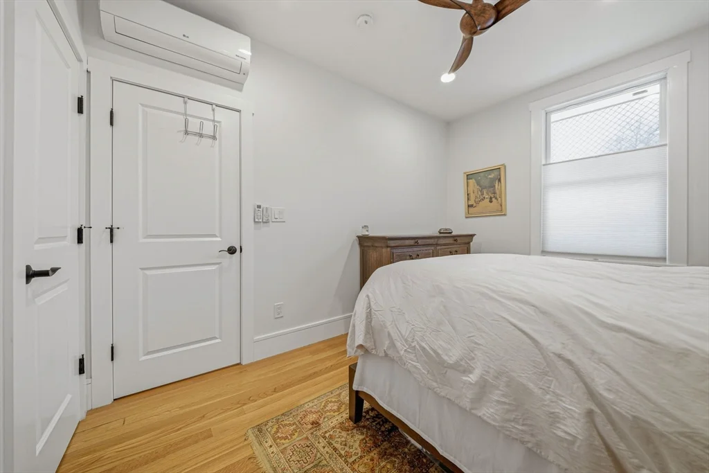 2 bed, 2 bath apartment for rent at 286 Beacon Unit 2, Back Bay — photo 24 of 40