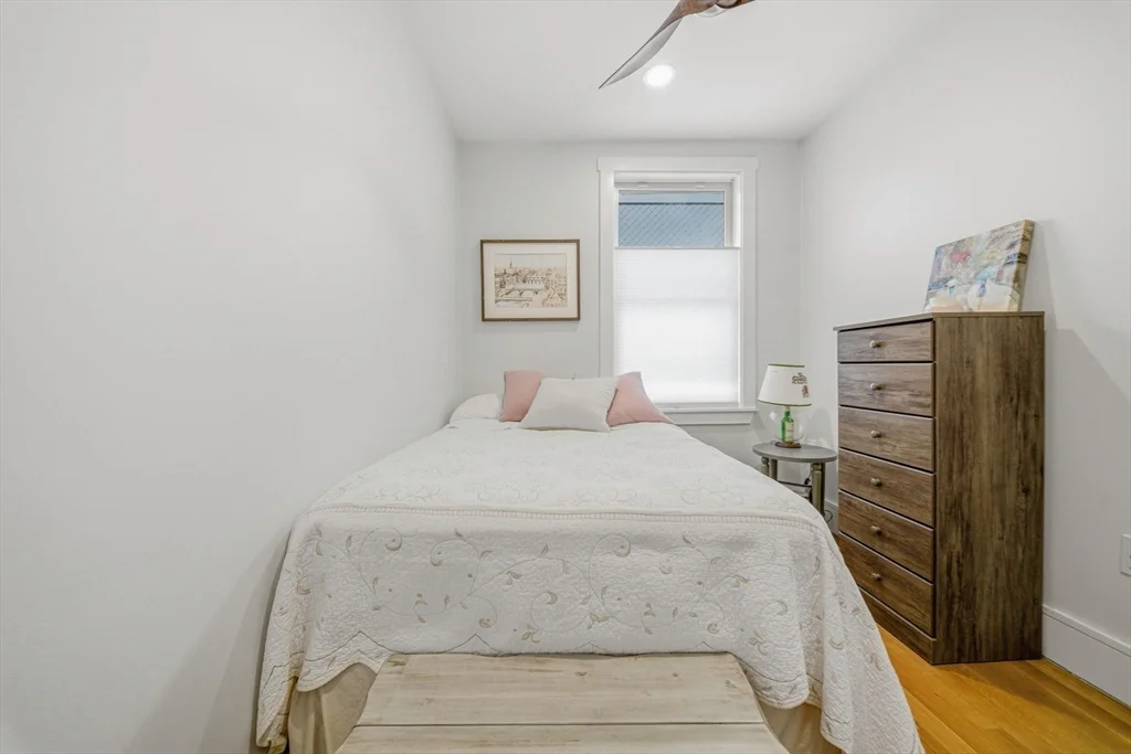 2 bed, 2 bath apartment for rent at 286 Beacon Unit 2, Back Bay — photo 27 of 40