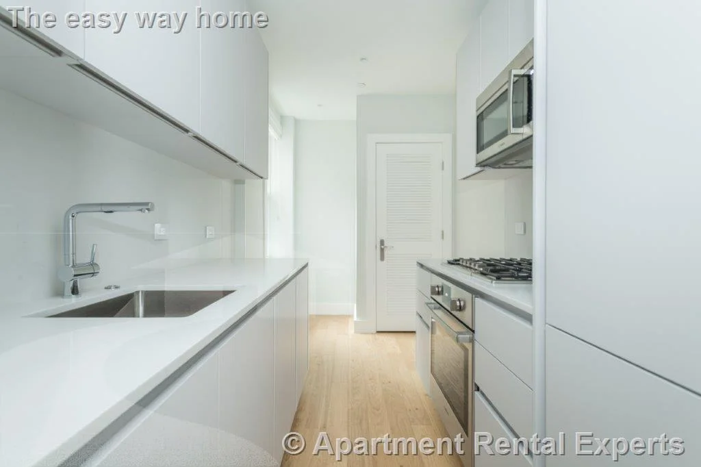 1 bed, 1 bath apartment for rent at 286 Chestnut Hill Ave Unit 16, Brighton — photo 3 of 9