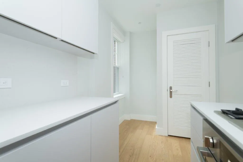 1 bed, 1 bath apartment for rent at 286 Chestnut Hill Ave Unit 16, Brighton — photo 4 of 9