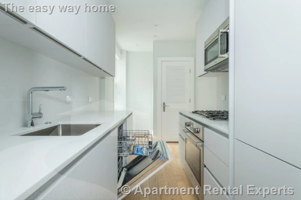 1 bed, 1 bath apartment for rent at 286 Chestnut Hill Ave Unit 16, Brighton — photo 4 of 9