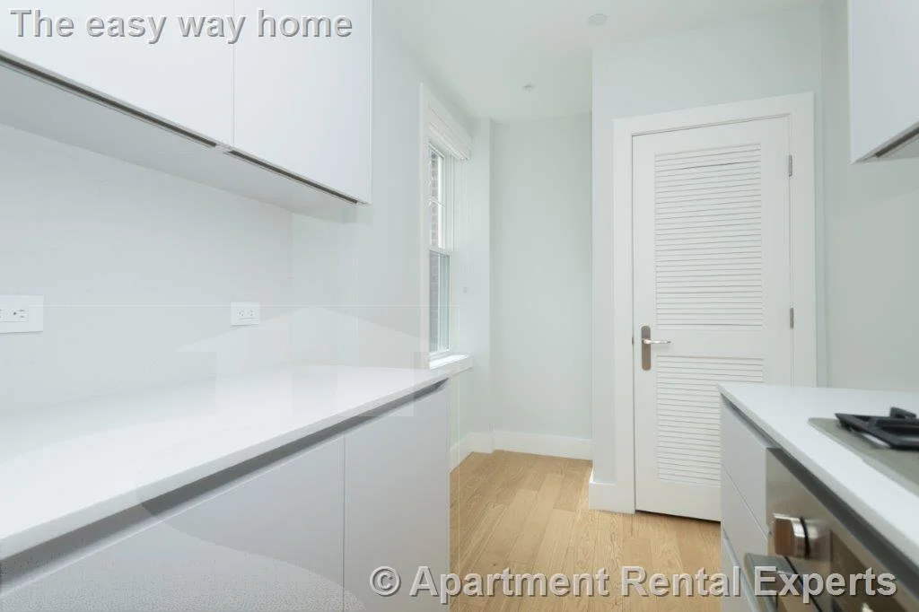 1 bed, 1 bath apartment for rent at 286 Chestnut Hill Ave Unit 16, Brighton — photo 2 of 9