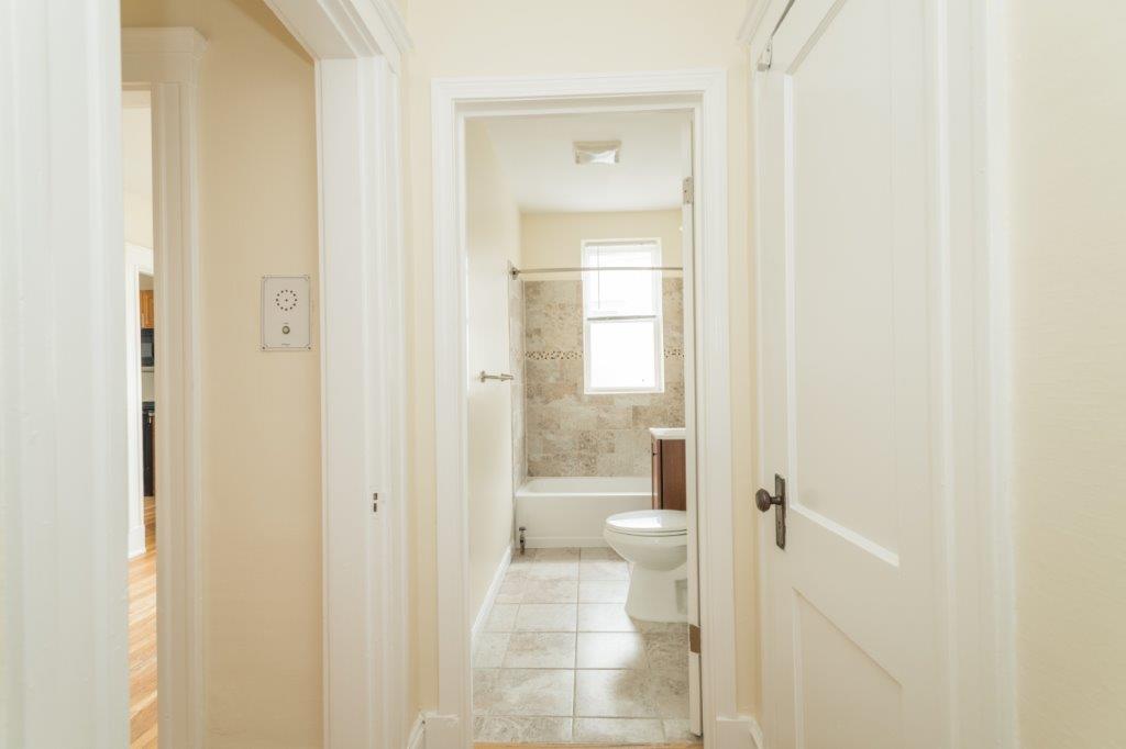 1 bed, 1 bath apartment for rent at 286 Chestnut Hill Ave Unit 18D, Brighton — photo 7 of 8