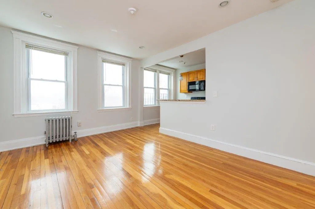 Studio bed, 1 bath apartment for rent at 286 Chestnut Hill Ave Unit 20, Brighton — photo 4 of 7