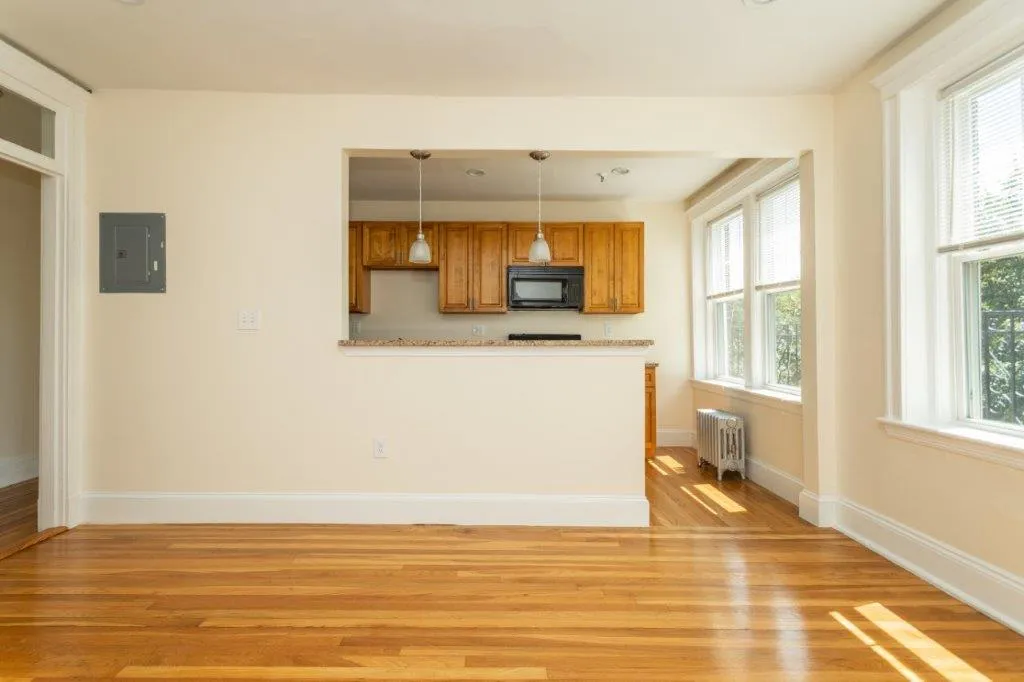 Studio bed, 1 bath apartment for rent at 286 Chestnut Hill Ave Unit 22A, Brighton — photo 5 of 8