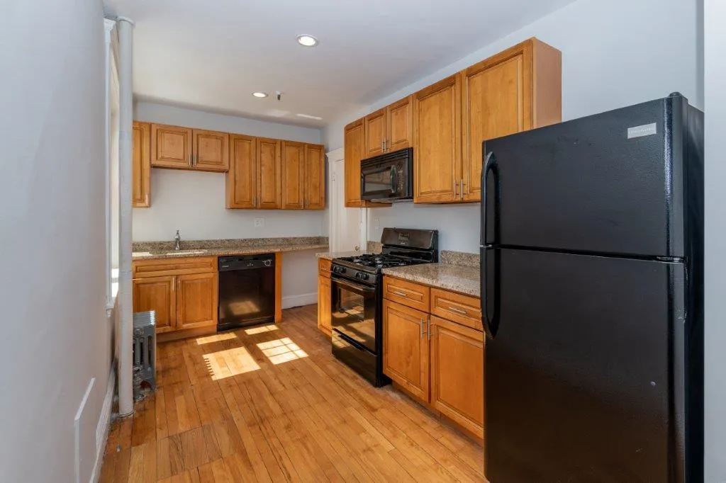 1 bed, 1 bath apartment for rent at 286 Chestnut Hill Ave Unit 286-7, Brighton — photo 1 of 8