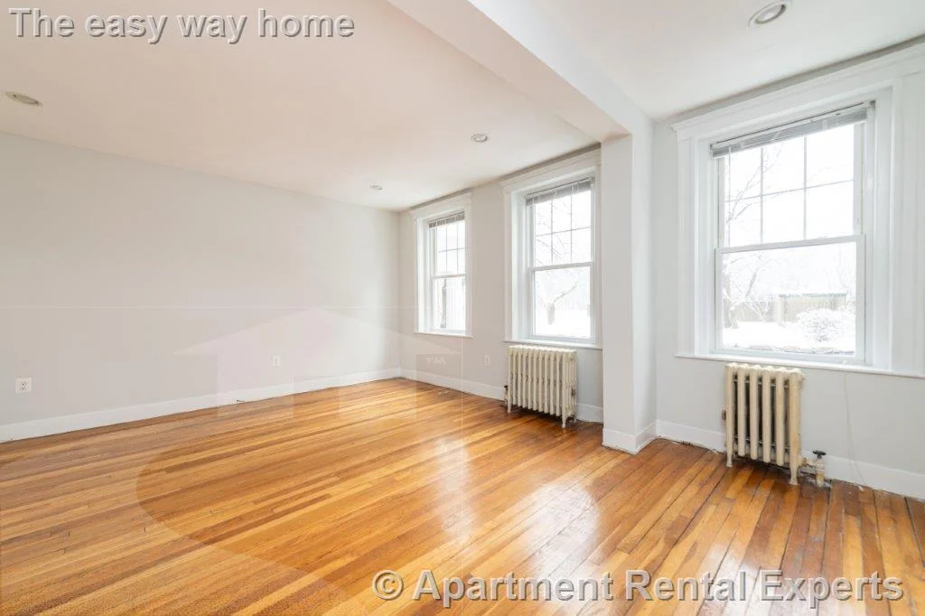 2 bed, 1 bath apartment for rent at 286 Chestnut Hill Ave Unit 5, Brighton — photo 2 of 8
