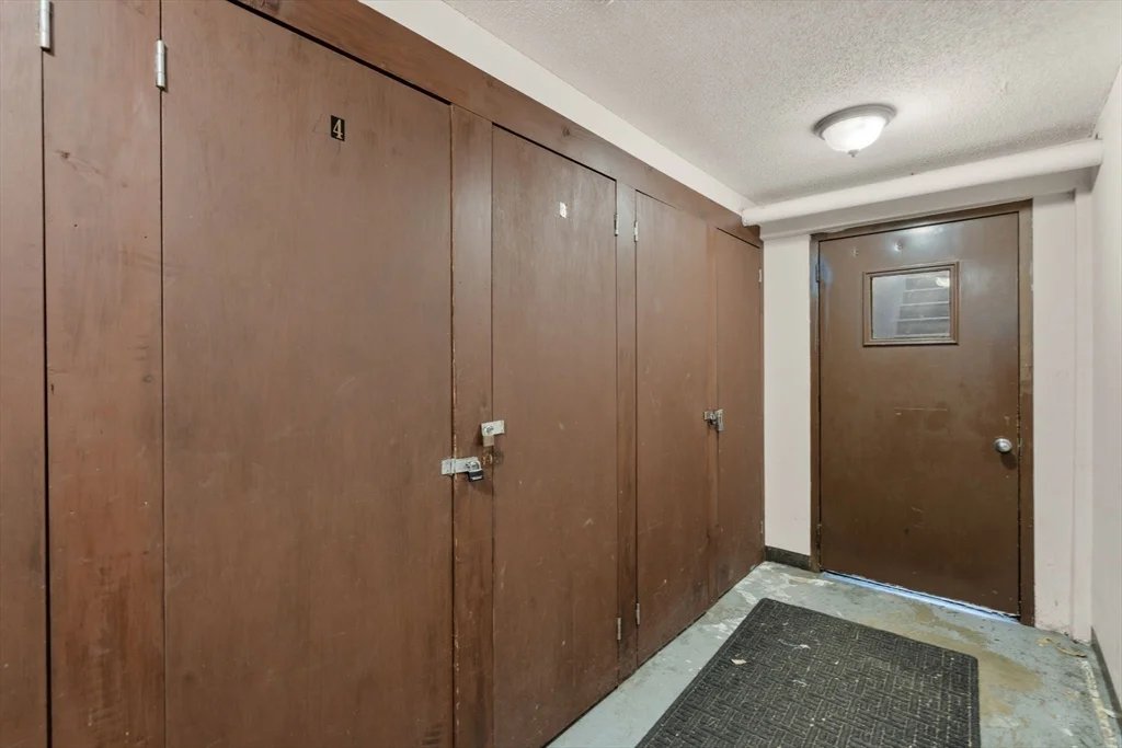 2 bed, 2 bath apartment for rent at 286 Fenno St Unit 4, Revere — photo 25 of 28