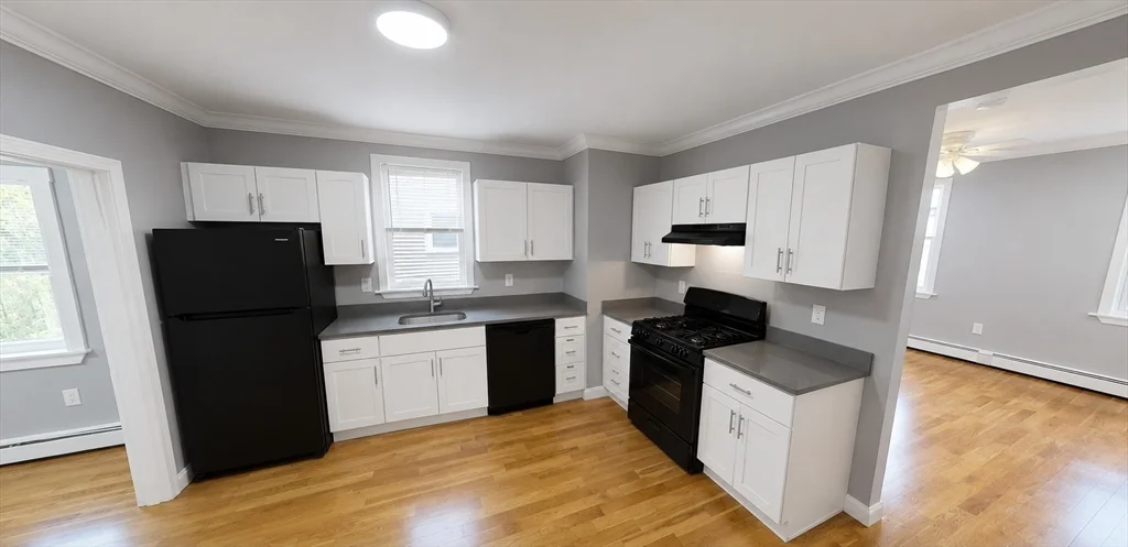 2 bed, 1 bath apartment for rent at 286 Highland St Unit 3, Roxbury — photo 3 of 10