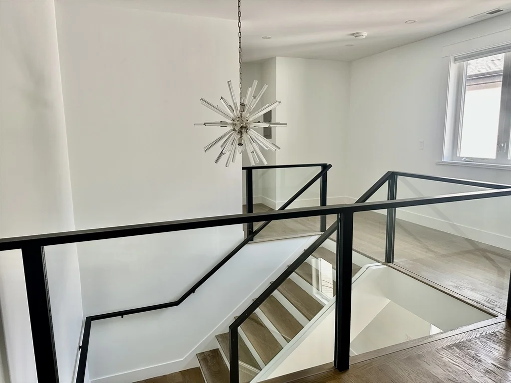 3 bed, 2 bath apartment for rent at 286 Watertown St Unit 286, Newton — photo 6 of 13