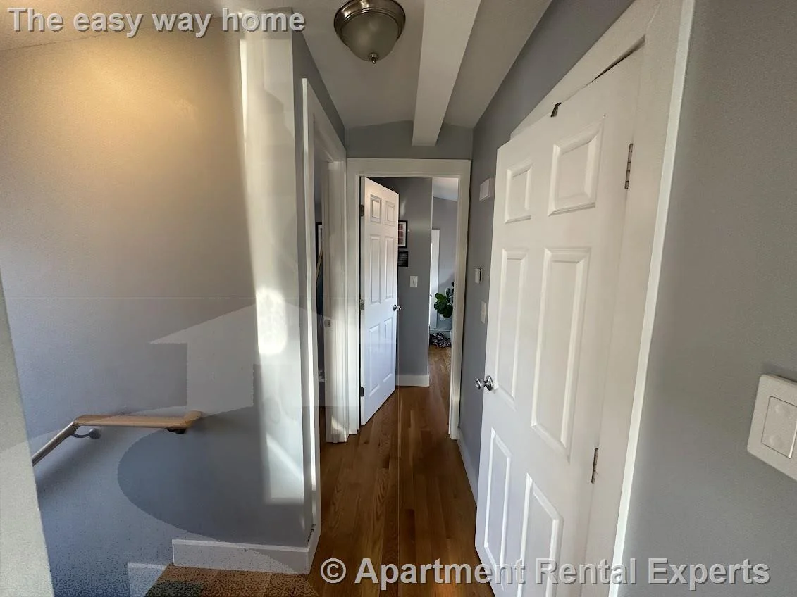 2 bed, 1 bath apartment for rent at 287 Beacon St Unit 2, Porter Square — photo 11 of 12