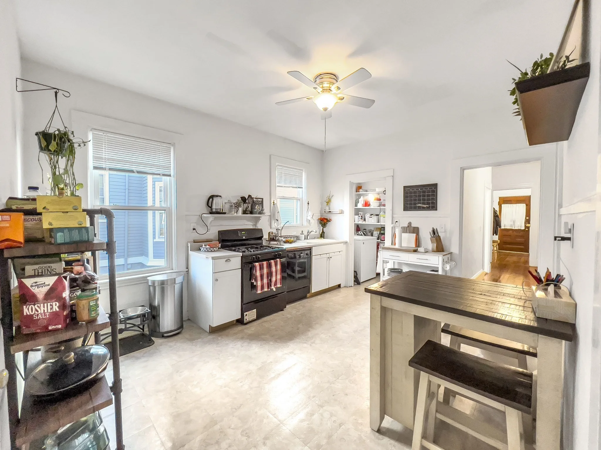 2 bed, 1 bath apartment for rent at 287 Chestnut Ave Unit 1, Jamaica Plain — photo 21 of 33