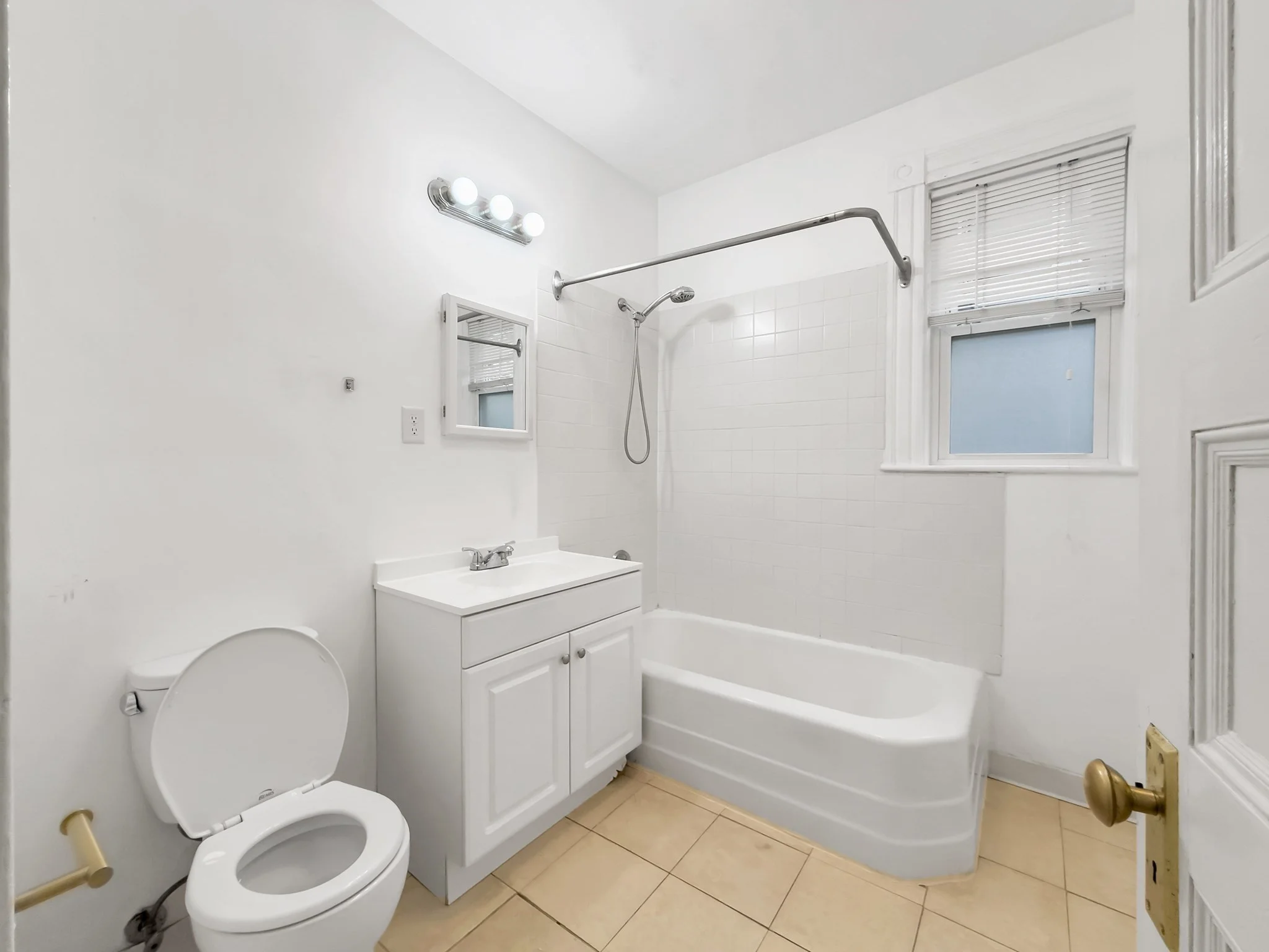 2 bed, 1 bath apartment for rent at 287 Chestnut Ave Unit 1, Jamaica Plain — photo 12 of 33