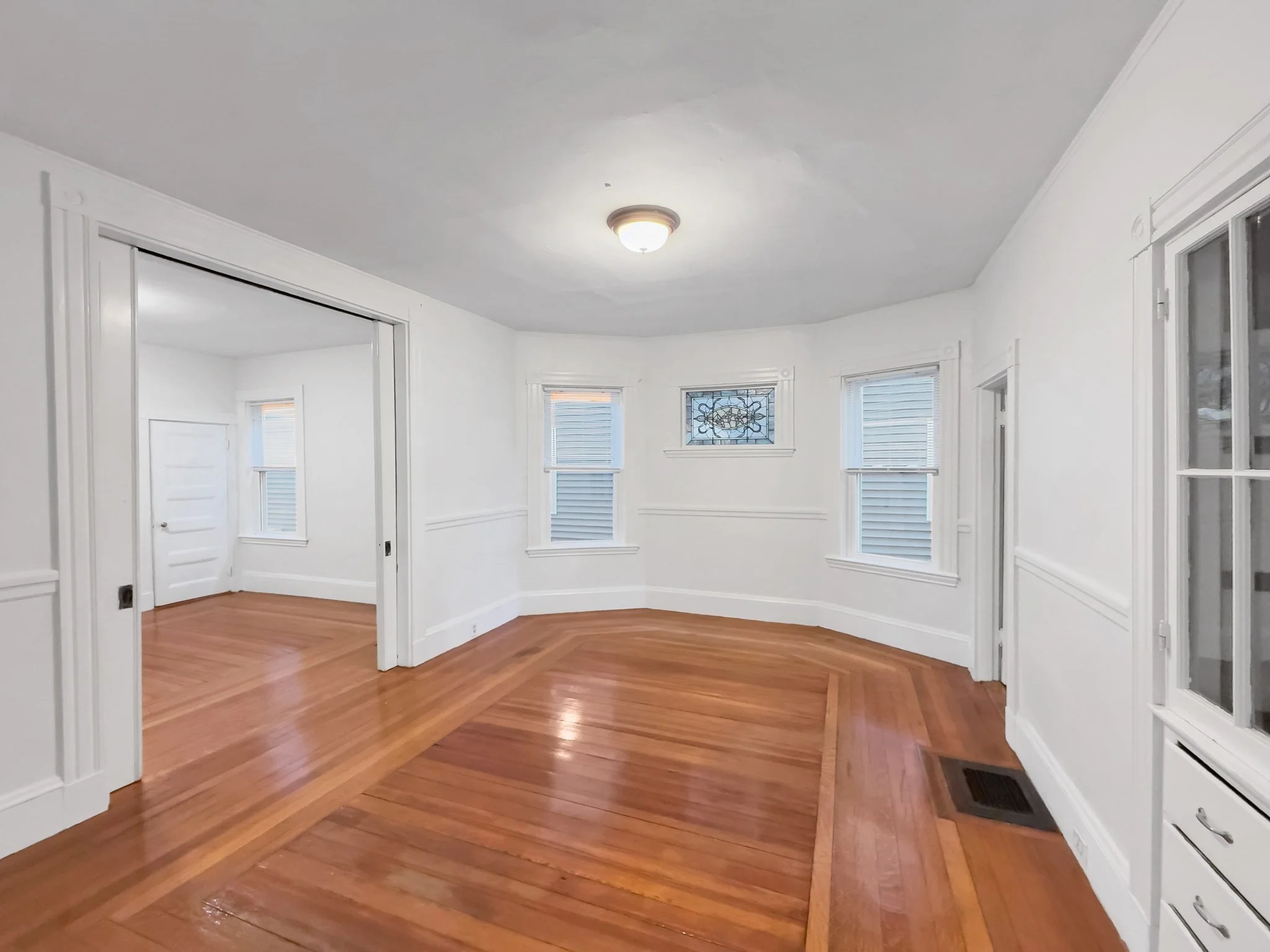 2 bed, 1 bath apartment for rent at 287 Chestnut Ave Unit 1, Jamaica Plain — photo 15 of 33