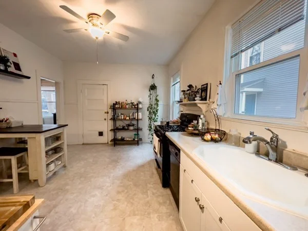 2 bed, 1 bath apartment for rent at 287 Chestnut Ave Unit 1, Jamaica Plain — photo 13 of 21