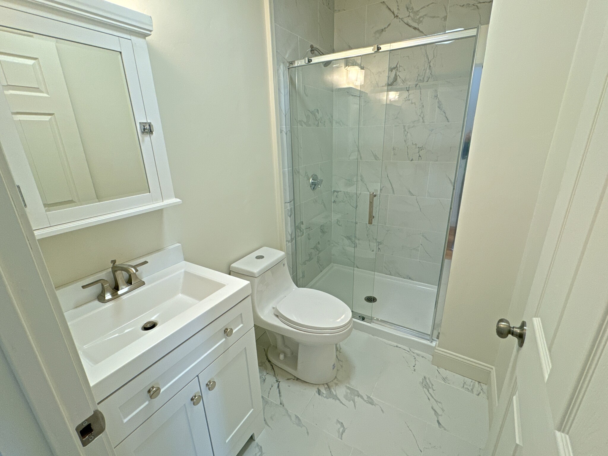 3 bed, 2 bath apartment for rent at 287 Dorchester St Unit 2, South Boston — photo 4 of 56