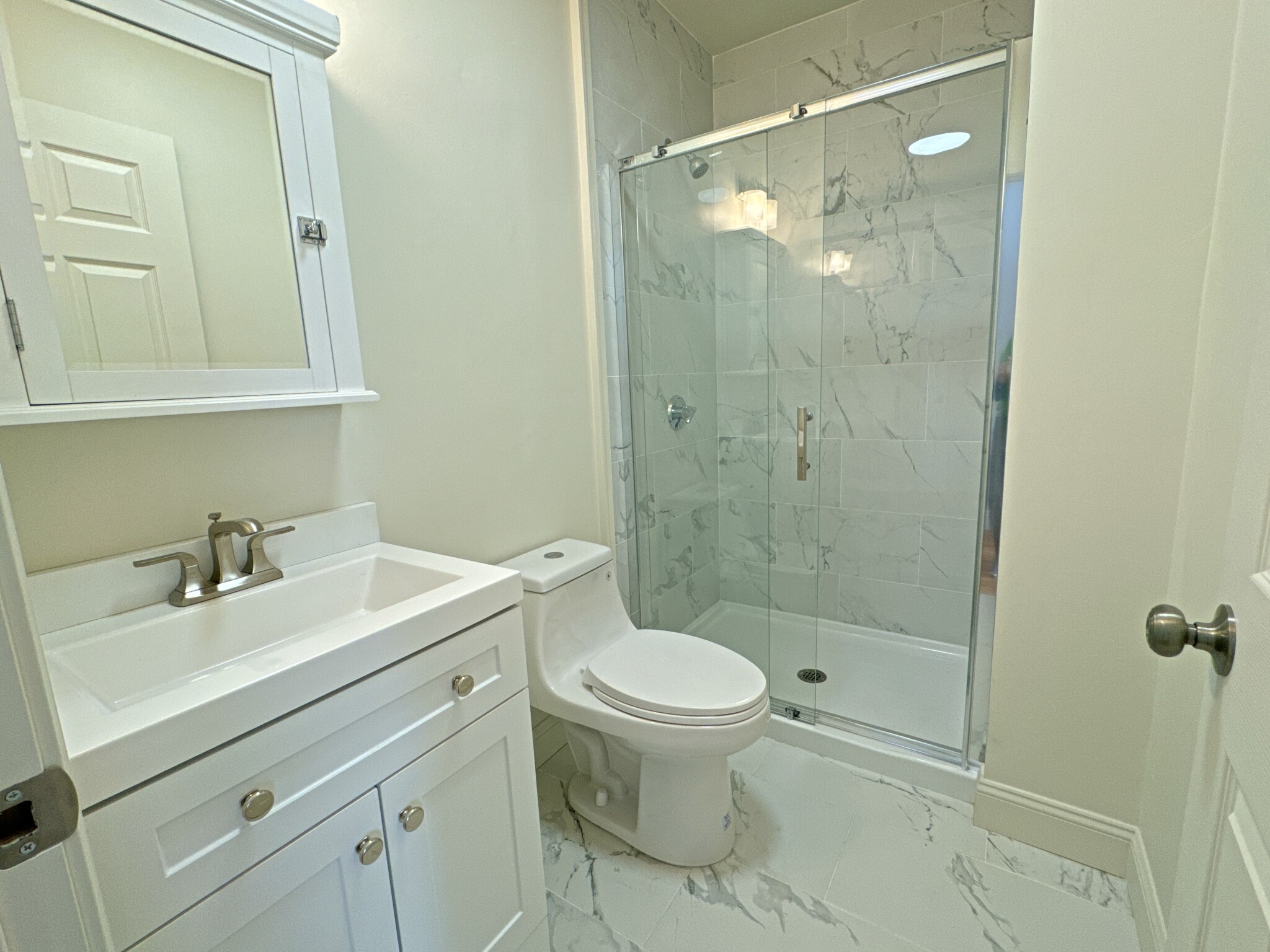 3 bed, 2 bath apartment for rent at 287 Dorchester St Unit 2, South Boston — photo 6 of 56