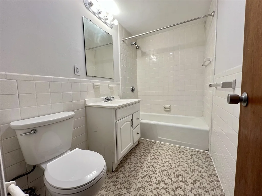1 bed, 1 bath apartment for rent at 287 Harvard St Unit 22, Mid Cambridge — photo 6 of 11