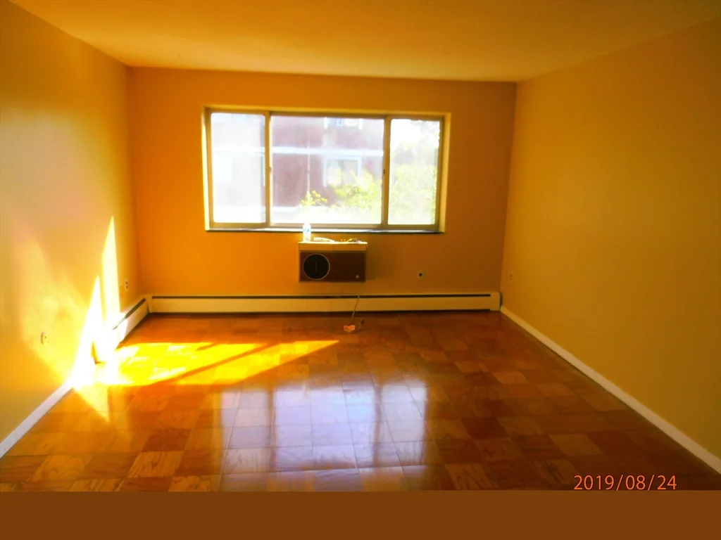 3 bed, 2 bath apartment for rent at 287 Harvard St Unit 63, Central Square — photo 5 of 14