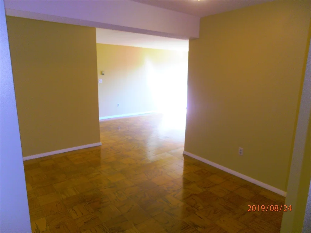 3 bed, 2 bath apartment for rent at 287 Harvard St Unit 63, Central Square — photo 4 of 14
