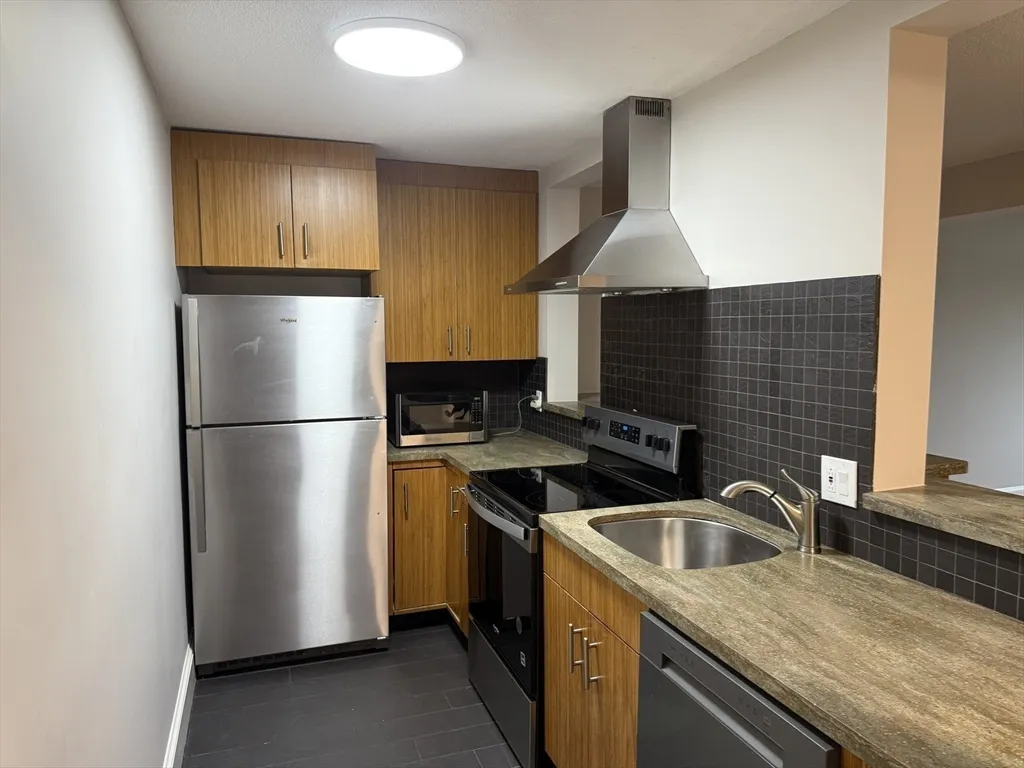 2 bed, 1 bath apartment for rent at 287 Harvard St Unit 67, Mid Cambridge — photo 6 of 18