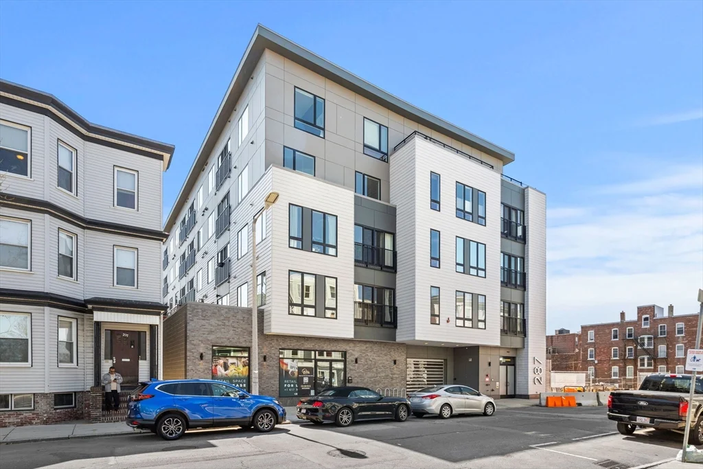 2 bed, 2 bath apartment for rent at 287 Maverick St Unit 201, East Boston — photo 17 of 17