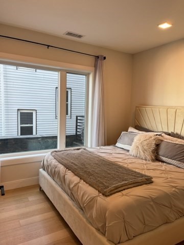 2 bed, 1 bath apartment for rent at 287 Maverick St Unit 202, East Boston — photo 5 of 10