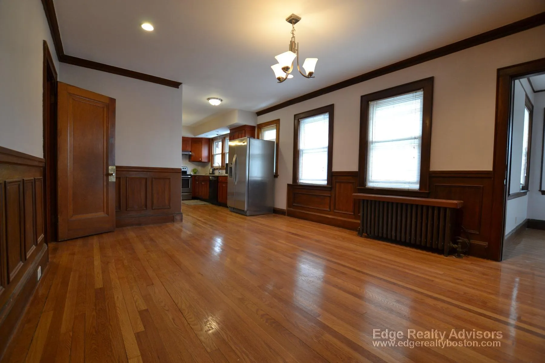 4 bed, 2 bath apartment for rent at 287 North Harvard St Unit 1, Allston — photo 12 of 13