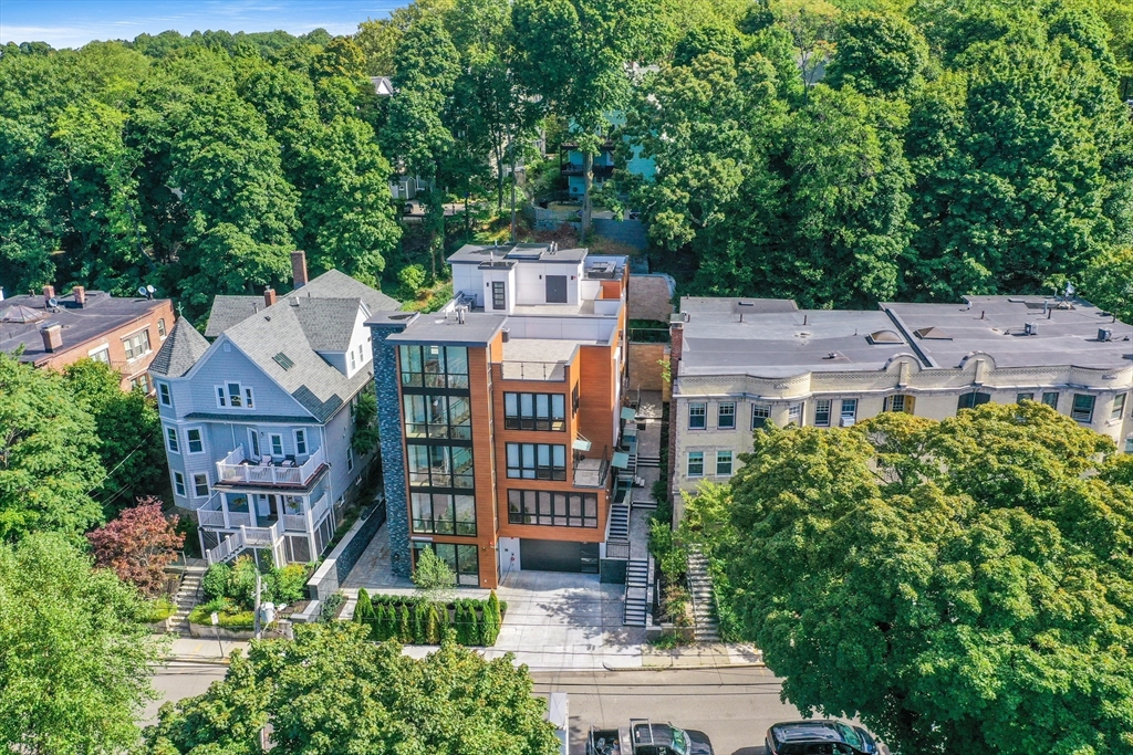 5 bed, 4+ bath apartment for rent at 287 Tappan St Unit 287, Beaconsfield — photo 15 of 15