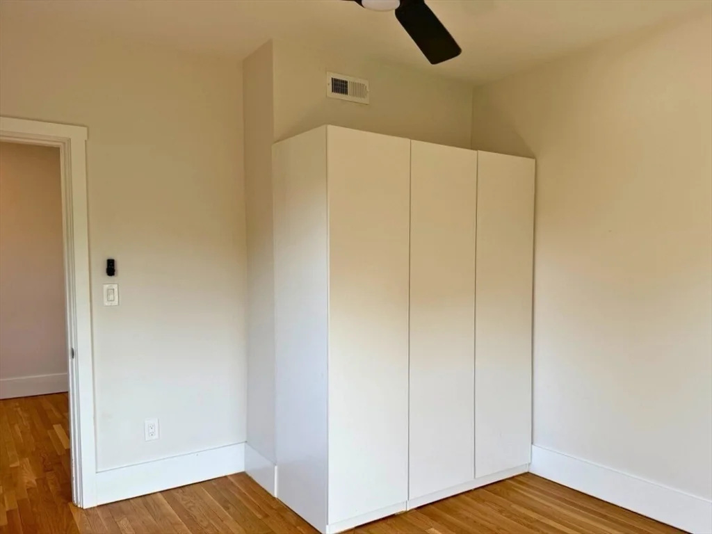 1 bed, 1 bath apartment for rent at 287 Walnut St Unit 2, Stoughton — photo 9 of 18