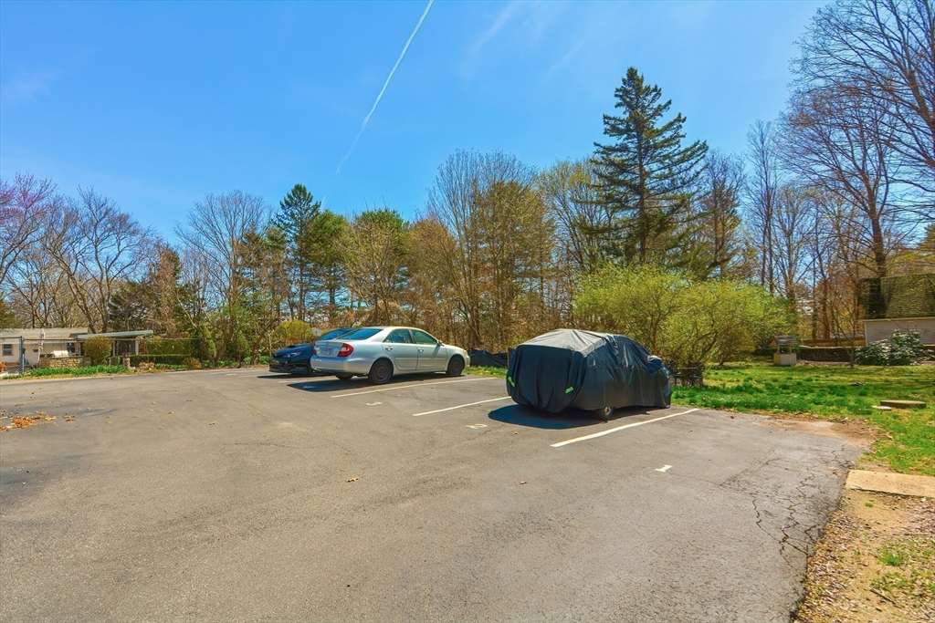 1 bed, 1 bath apartment for rent at 287 Walnut St Unit 2, Stoughton — photo 8 of 18