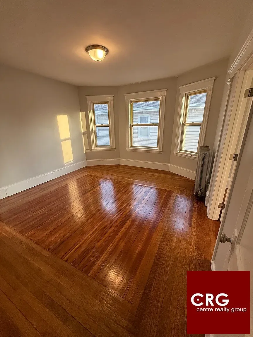 4 bed, 1.5 bath apartment for rent at 288 Boston Ave Unit 0, Medford — photo 2 of 6