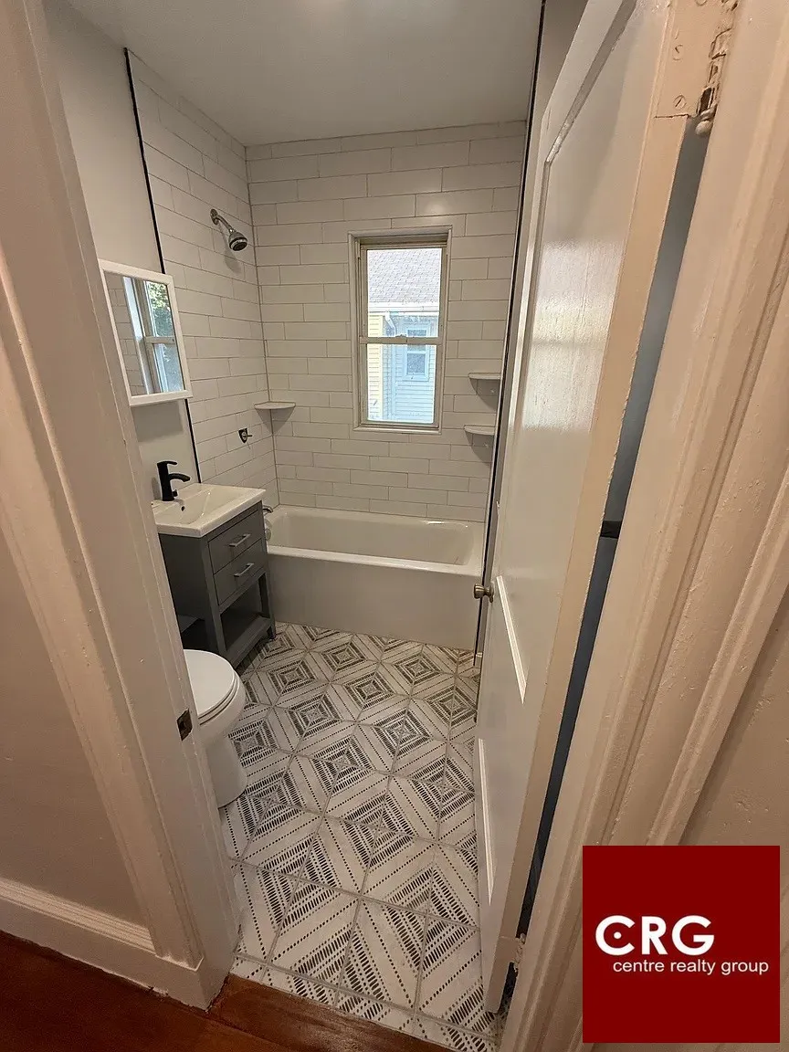4 bed, 1.5 bath apartment for rent at 288 Boston Ave Unit 0, Medford — photo 5 of 6
