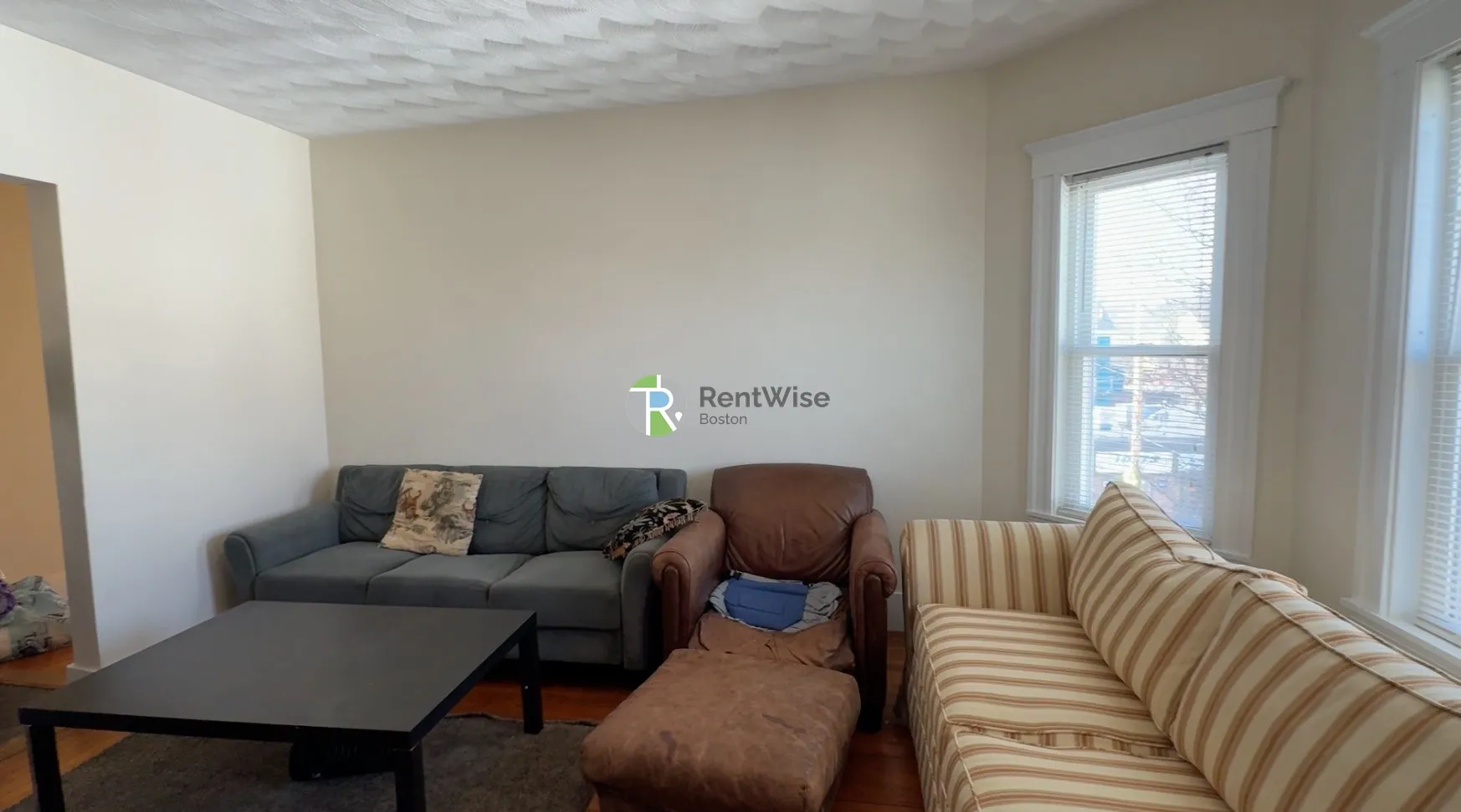 4 bed, 1.5 bath apartment for rent at 288 Boston Ave Unit 3, Medford — photo 4 of 21