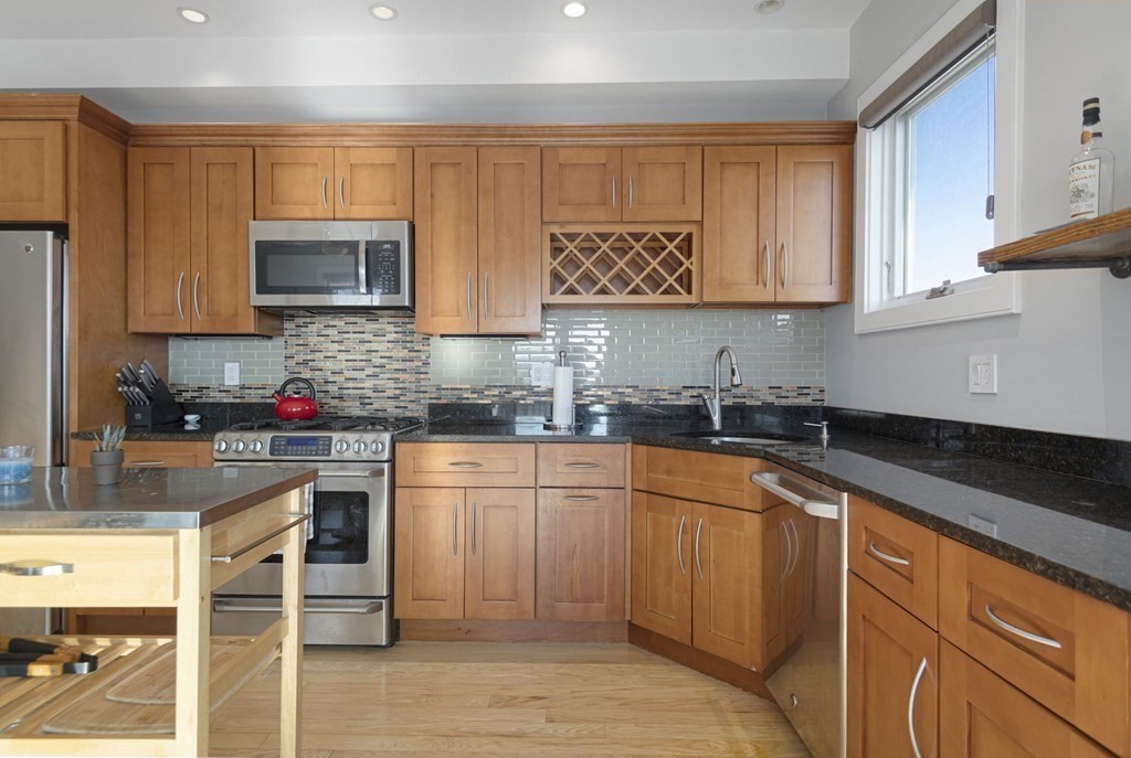2 bed, 2 bath apartment for rent at 288 C St Unit 9, South Boston — photo 4 of 25