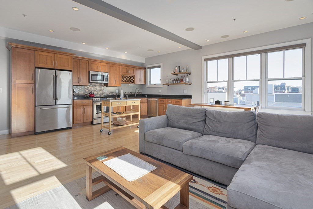 2 bed, 2 bath apartment for rent at 288 C St Unit 9, South Boston — photo 1 of 25