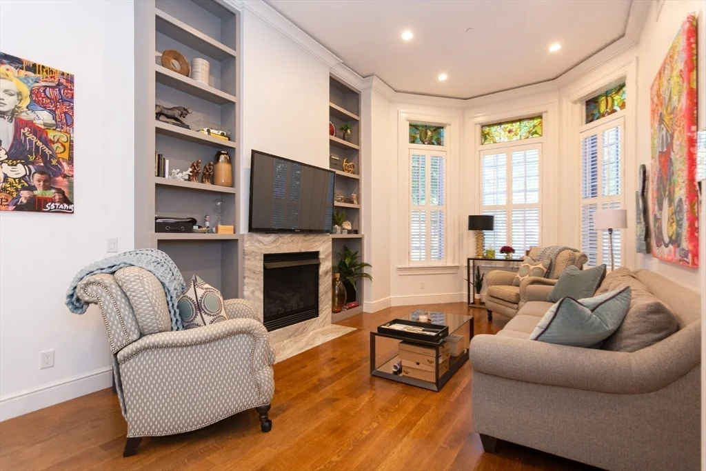 2 bed, 2 bath apartment for rent at 288 Commonwealth Ave Unit 1, Back Bay — photo 8 of 36