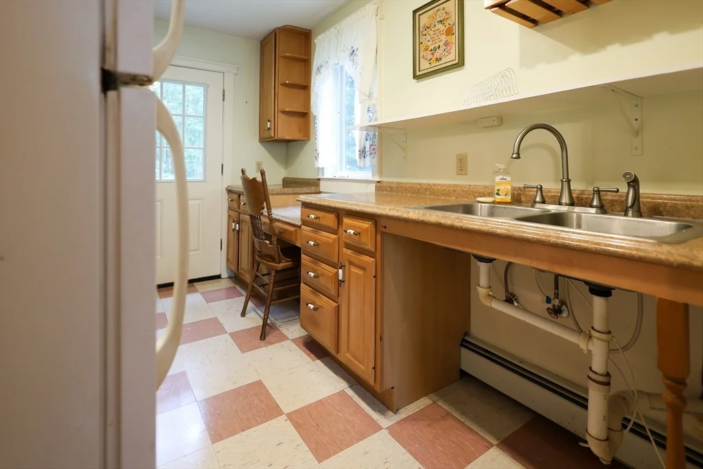 1 bed, 1 bath apartment for rent at 288 Goldthwaite Unit ADU, Whitinsville — photo 9 of 29