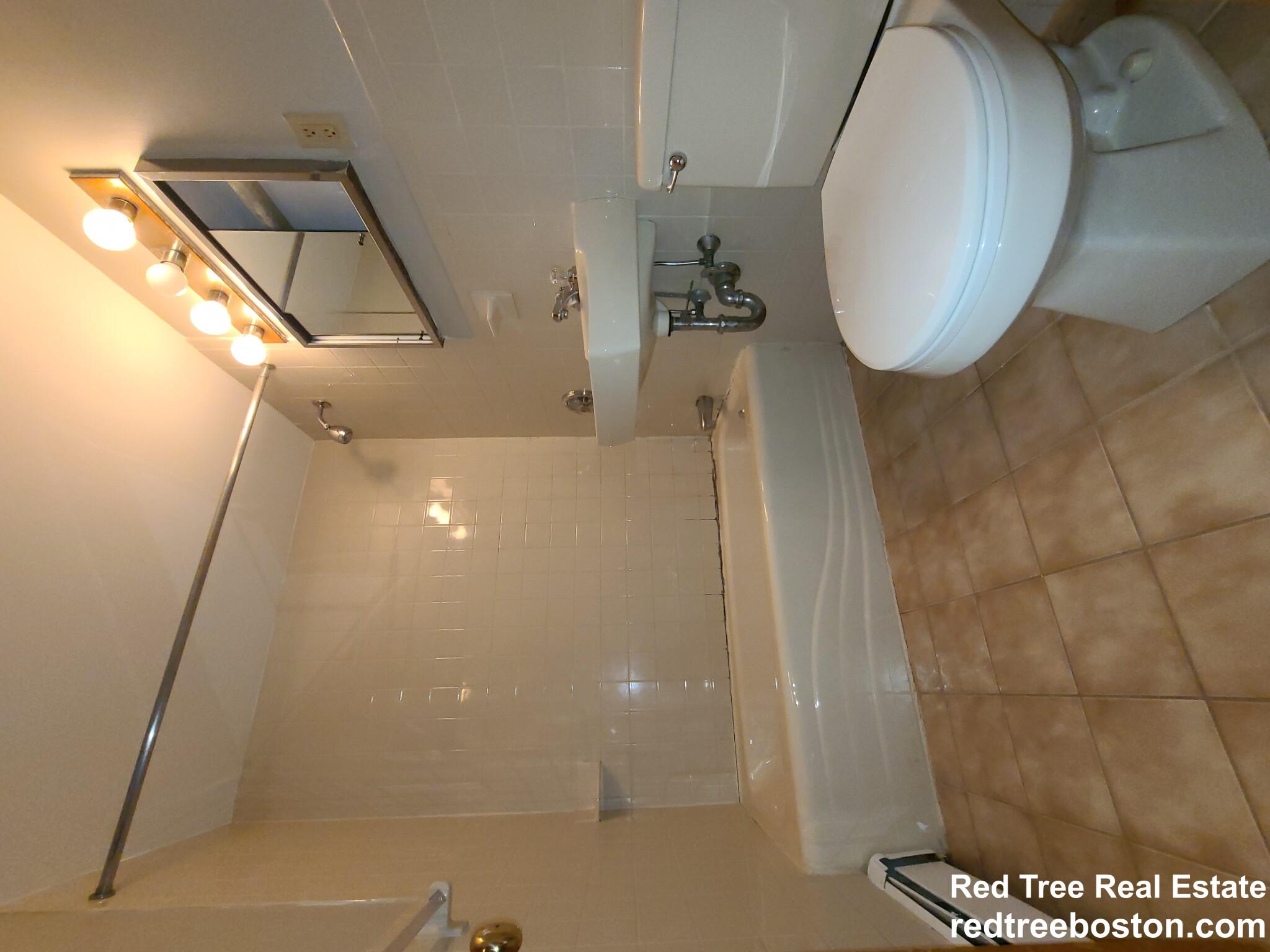 2 bed, 1 bath apartment for rent at 288 Grove St Unit 2, Auburndale — photo 19 of 25