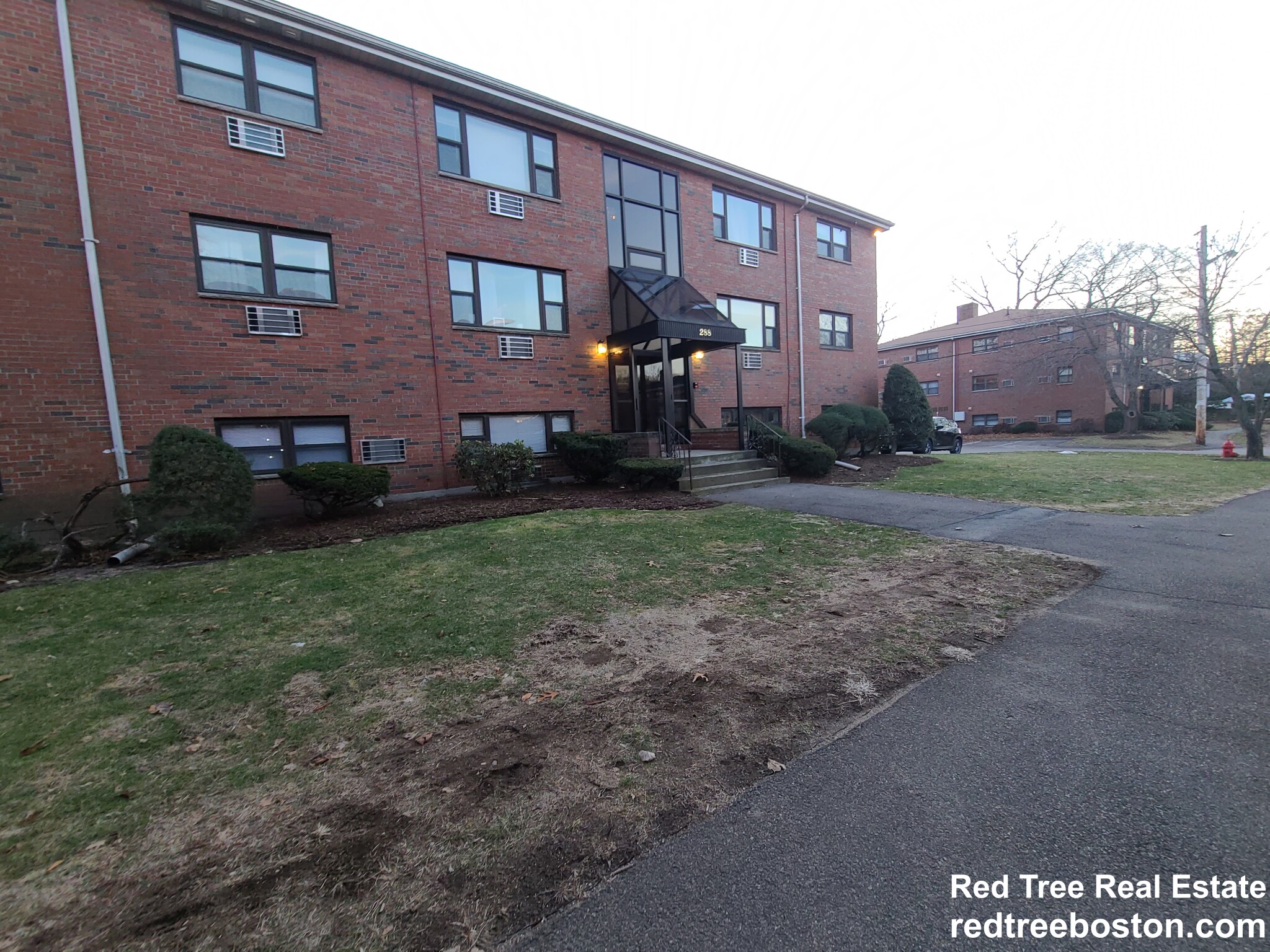 2 bed, 1 bath apartment for rent at 288 Grove St Unit 2, Auburndale — photo 23 of 25