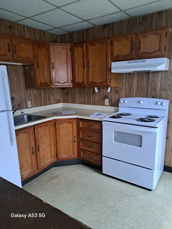 1 bed, 1 bath apartment for rent at 288 Main St Unit 2, Oxford — photo 4 of 9