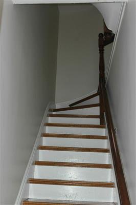3 bed, 1 bath apartment for rent at 288 Main St Unit 2, South Medford — photo 3 of 6