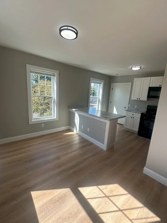 1 bed, 1 bath apartment for rent at 288 Main St Unit 2D, Oxford — photo 3 of 18
